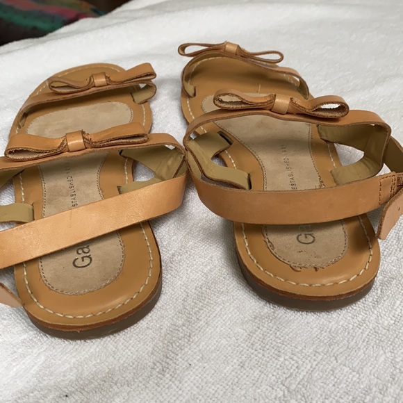 NWOT GAP Genuine leather Sandals - Picture 5 of 8